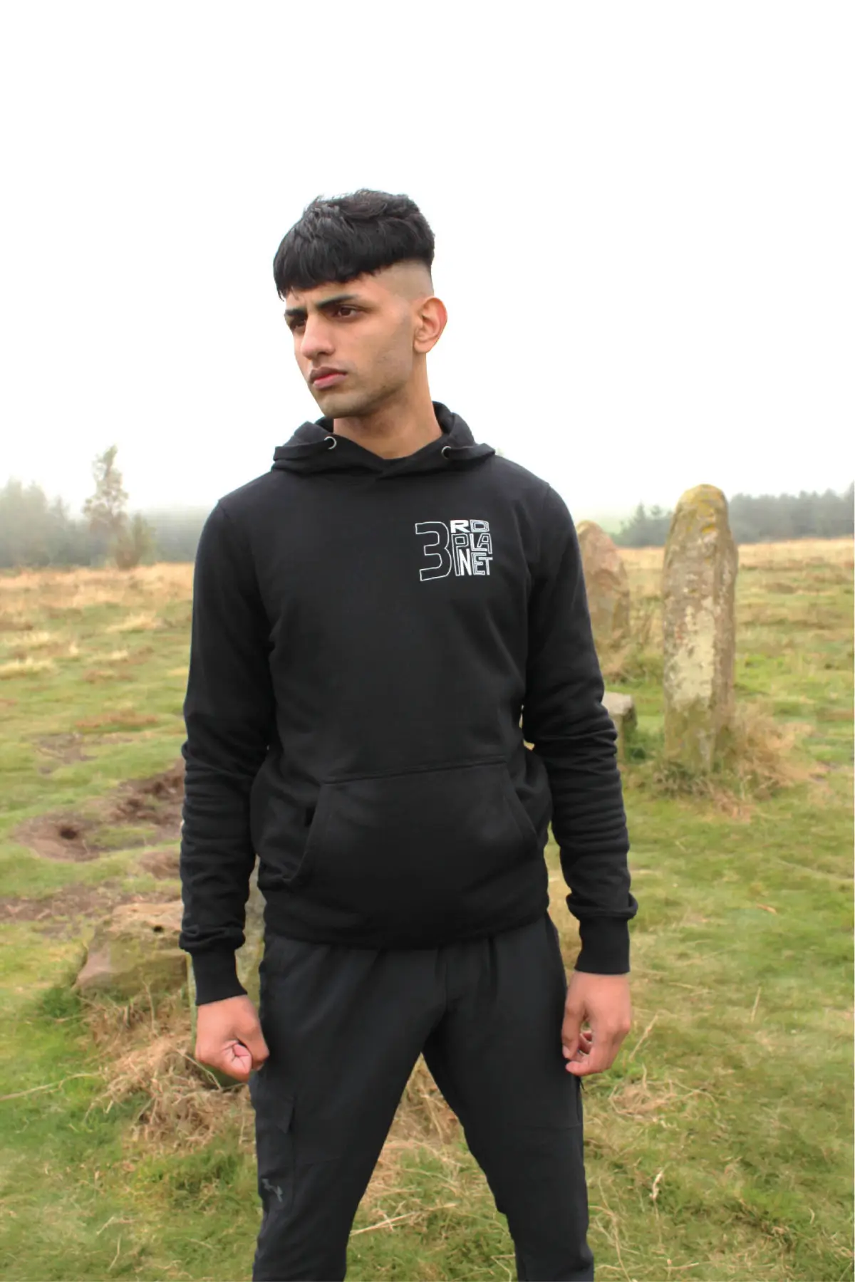 Organic cotton hoodie with front pouch